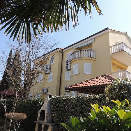 Apartment Mirela Malinska Esterno foto